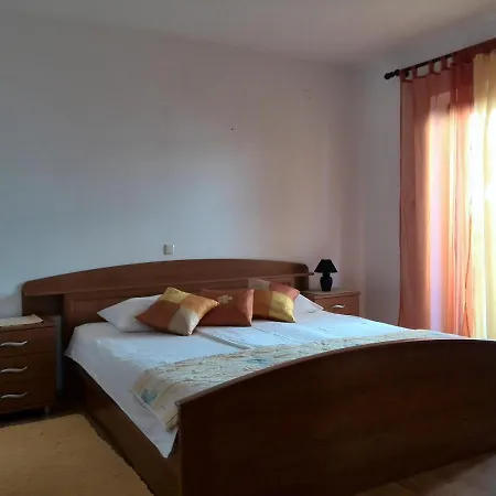 Guest house And With A Swimming Pool Kampor, Rab - 12773 Kampor